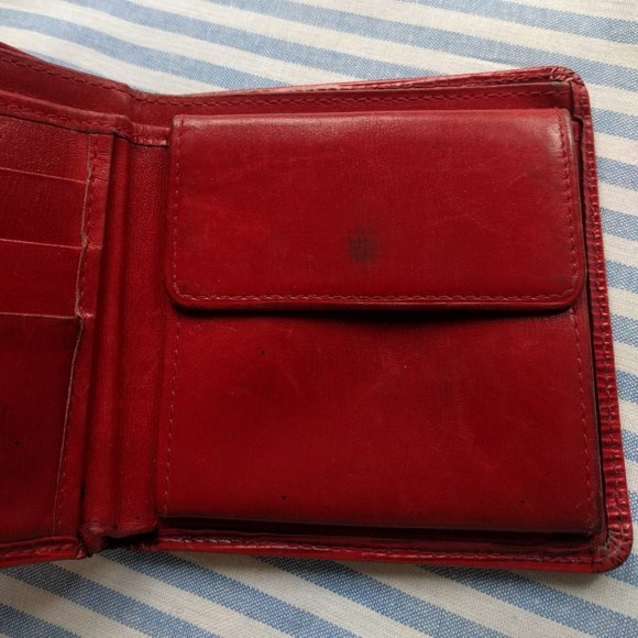 Louis Vuitton Epi All Leather Red Wallet - Picture 5 of 8